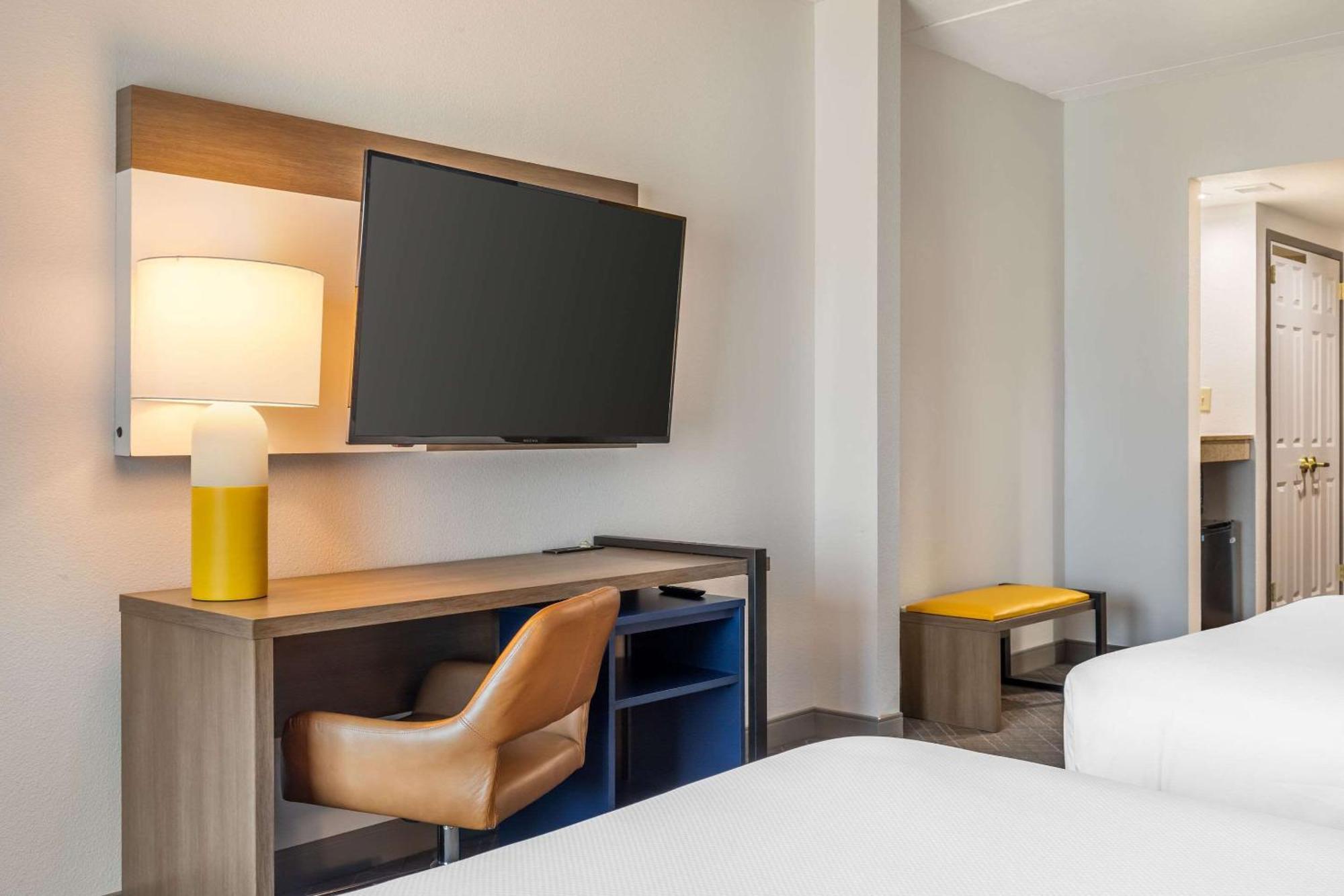 Comfort Inn & Suites Frisco East - Mckinney Екстериор снимка